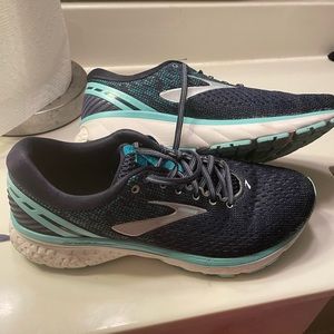 Brooks Ghost shoes